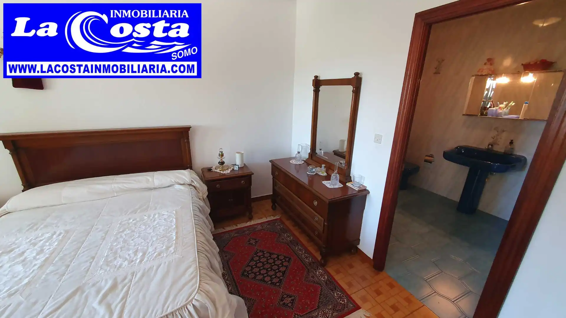Habitación de Casa adosada en venta en Marina de Cudeyo con Jardín privado y Lavadora