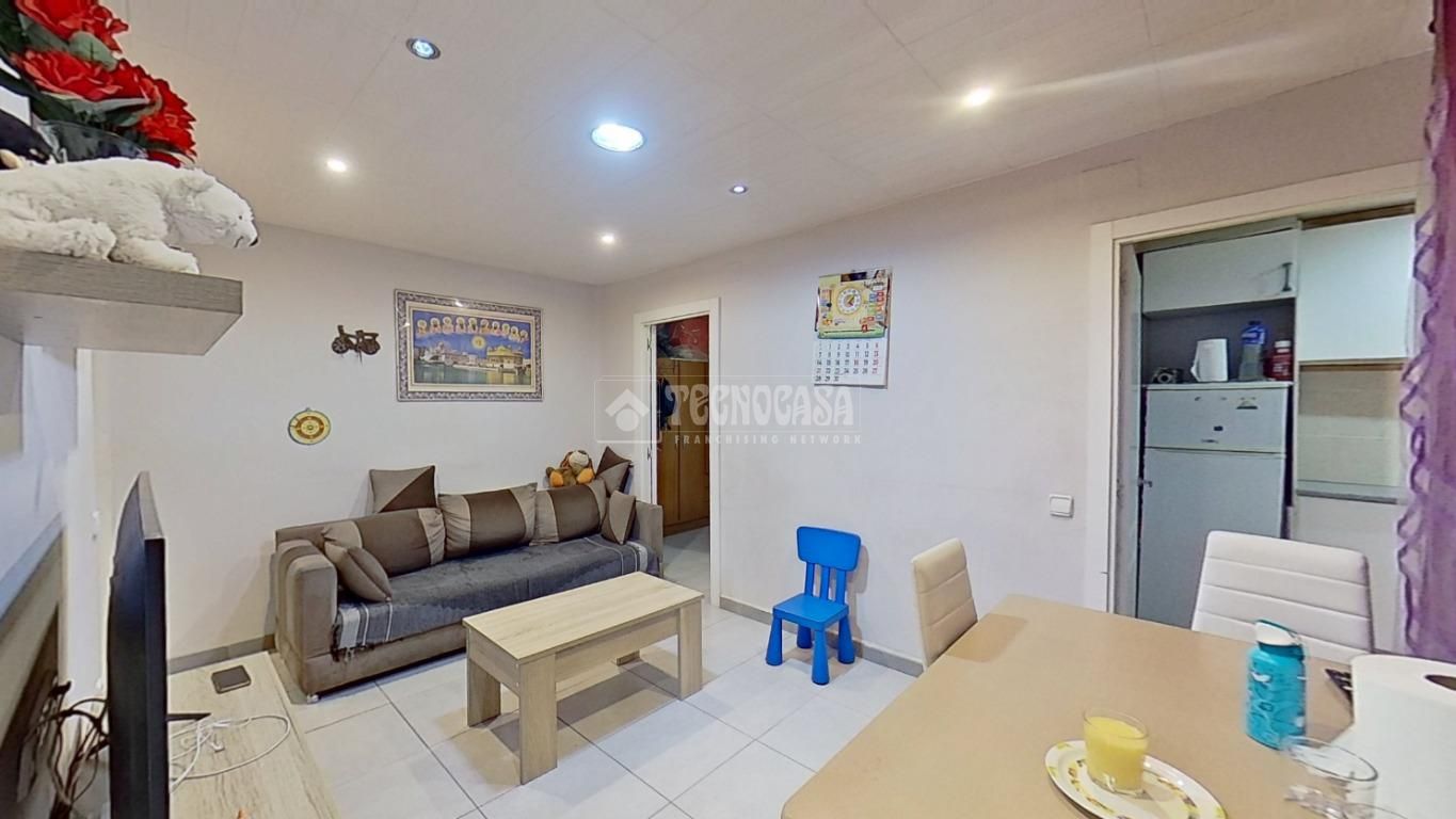 Living room of Flat for sale in Manresa  with Heating and Balcony