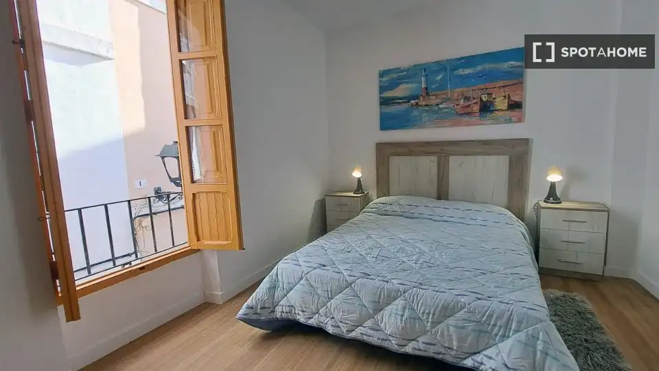 Habitación de Piso de alquiler en Sagunto / Sagunt con Aire acondicionado, Calefacción y Amueblado