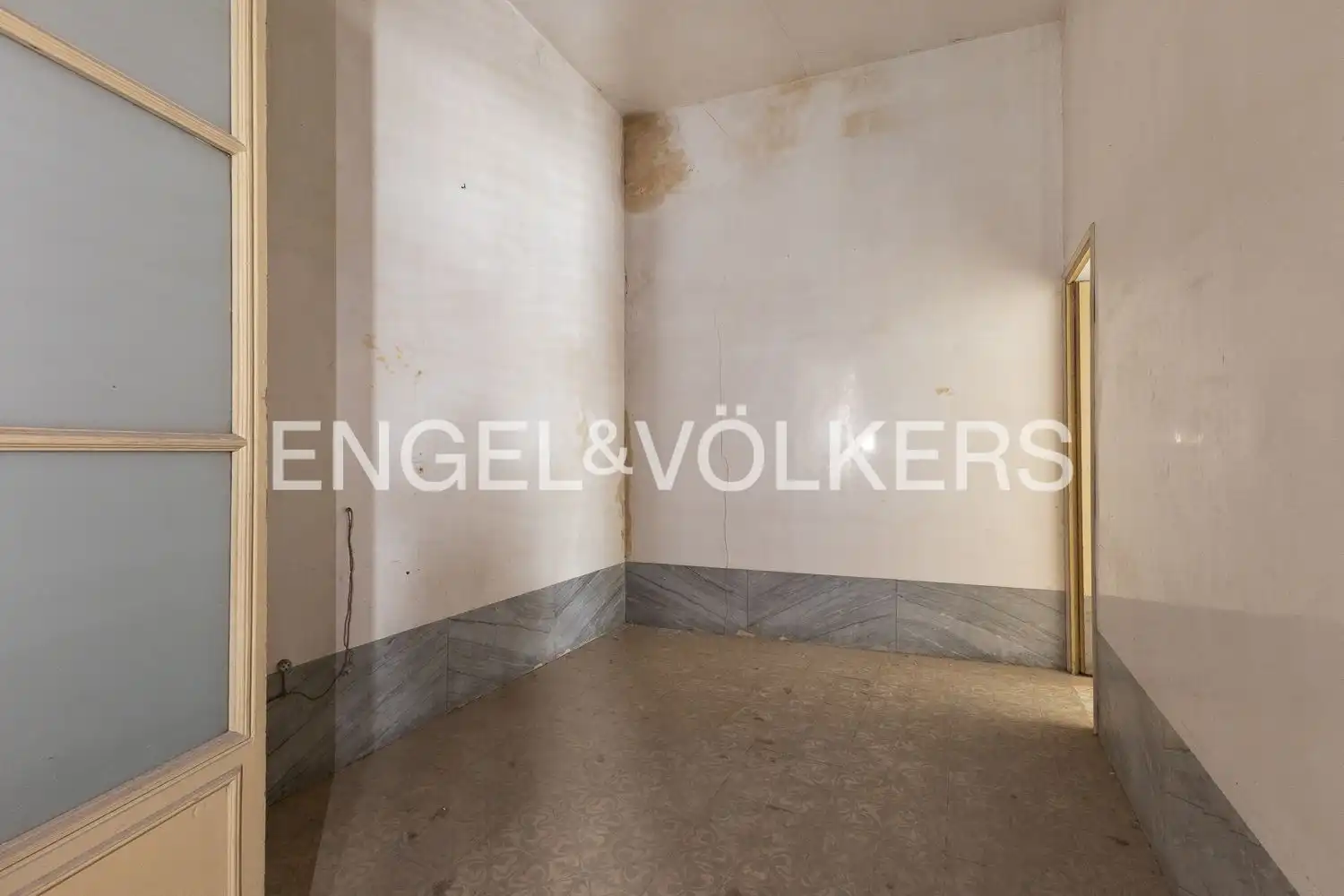 Houses for sale in Sueca  with Heating, Terrace and Balcony