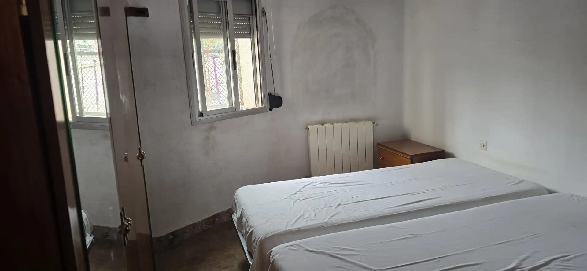 Dormitori de Casa adosada en venda en Sabadell amb Aire condicionat, Calefacció i Terrassa