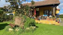 Jardí de Casa o xalet en venda en Santillana del Mar amb Calefacció, Parquet i Traster