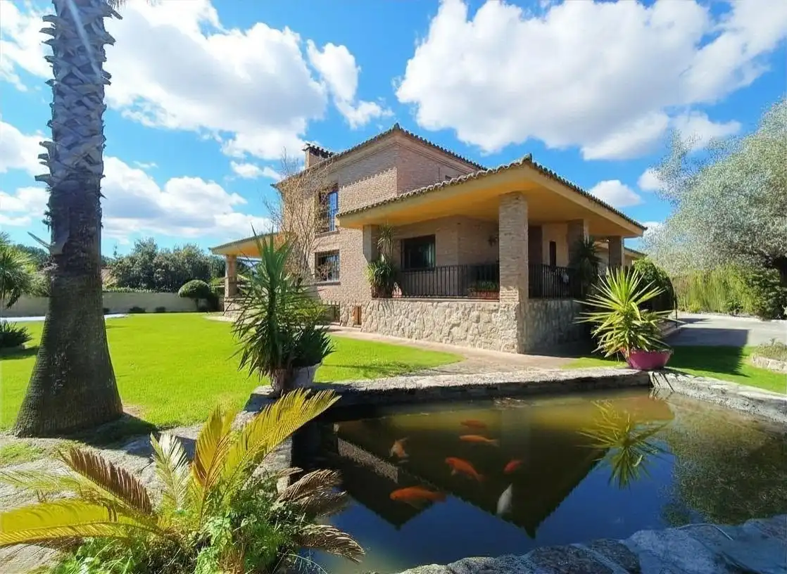 Casa amb piscina en venda a Pepino, imagen 4