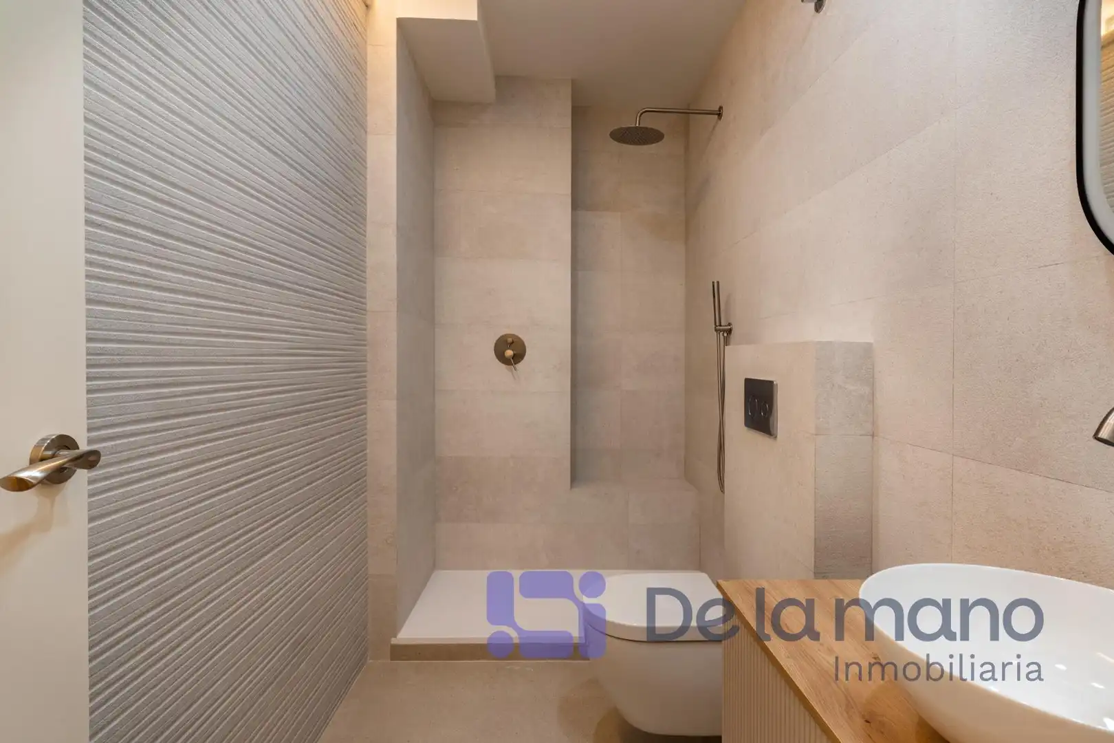 Baño de Piso en venta en Madrid con Aire acondicionado, Calefacción y Balcón