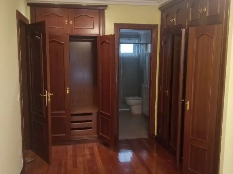Bedroom of Flat for rent in Vigo   with Heating, Private garden and Parquet flooring