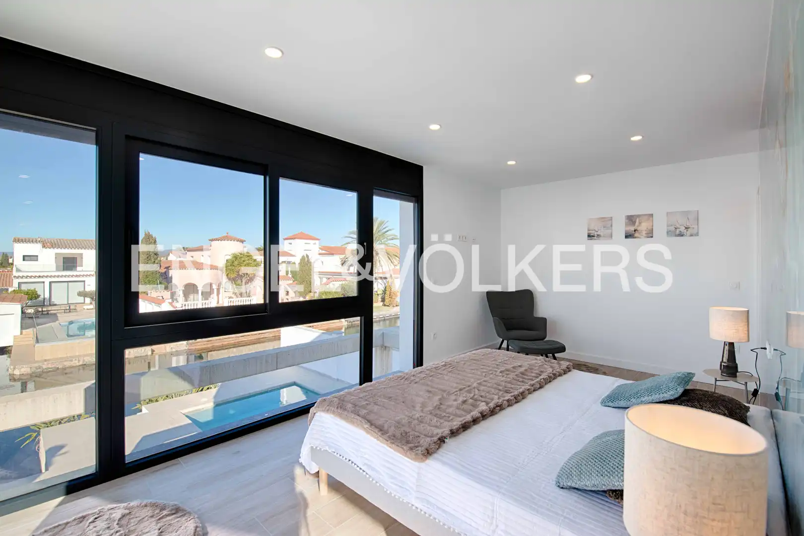 Bedroom of Detached homes for sale in Empuriabrava  with Terrace and Swimming Pool