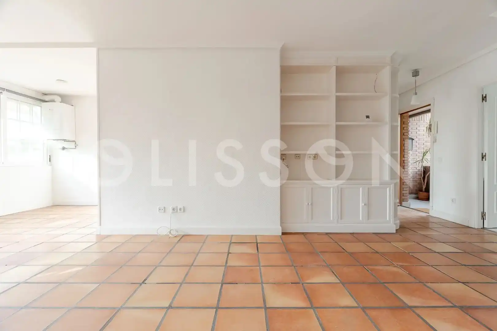 Sala d'estar de Àtic en venda en La Moraleja amb Aire condicionat, Calefacció i Piscina comunitària