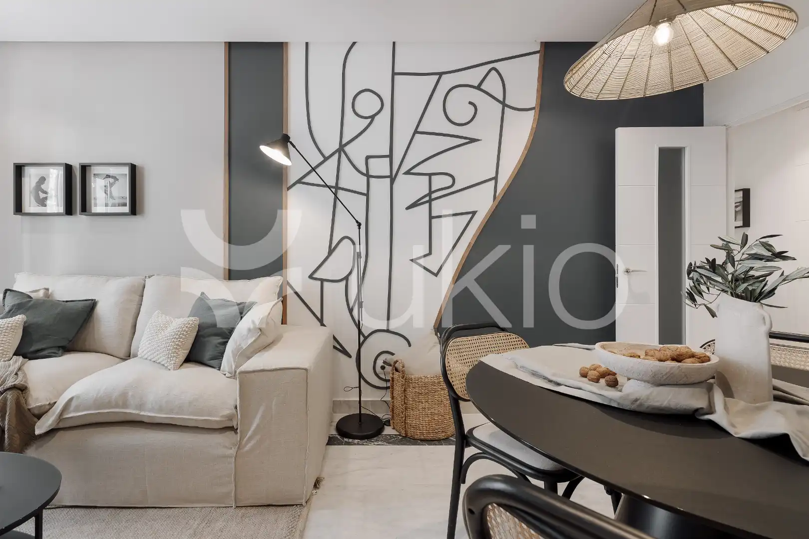 Sala d'estar de Apartament de lloguer en Madrid amb Aire condicionat, Calefacció i Moblat