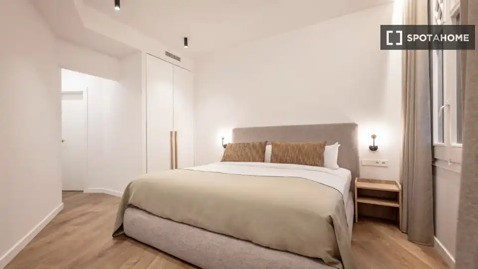Piso con terraza en alquiler en Eixample, imagen 12