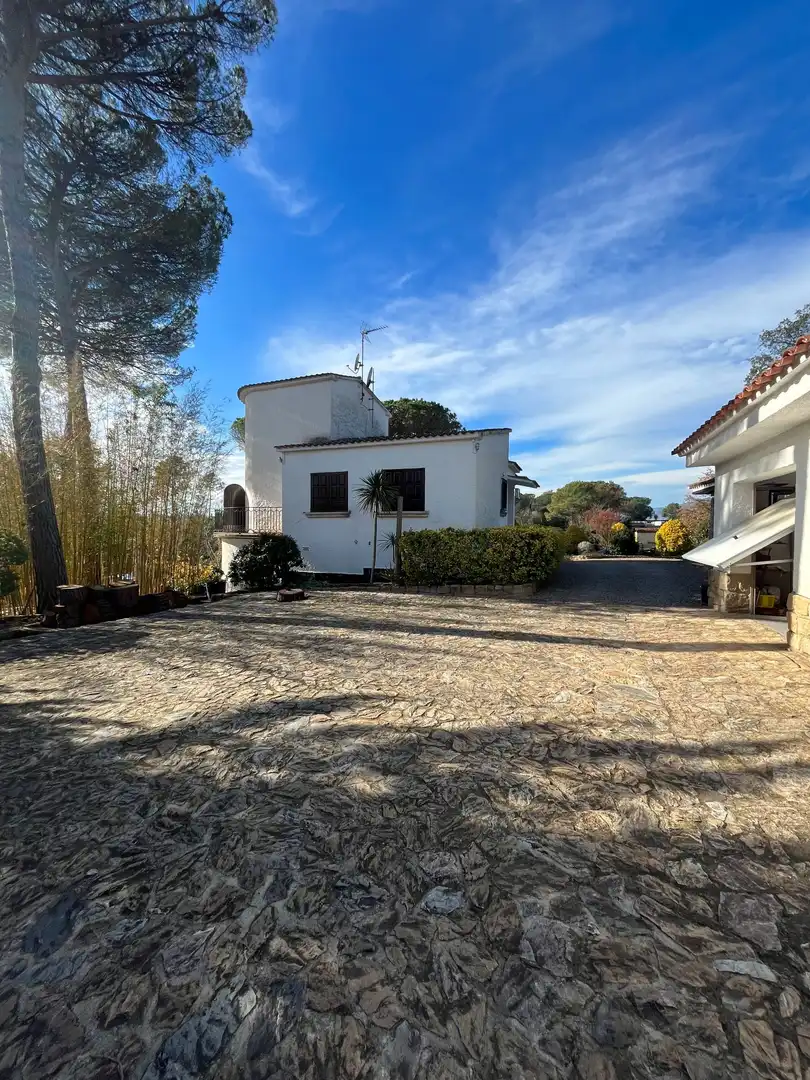 Vista exterior de Casa o chalet en venta en Santa Coloma de Farners con Calefacción, Jardín privado y Terraza
