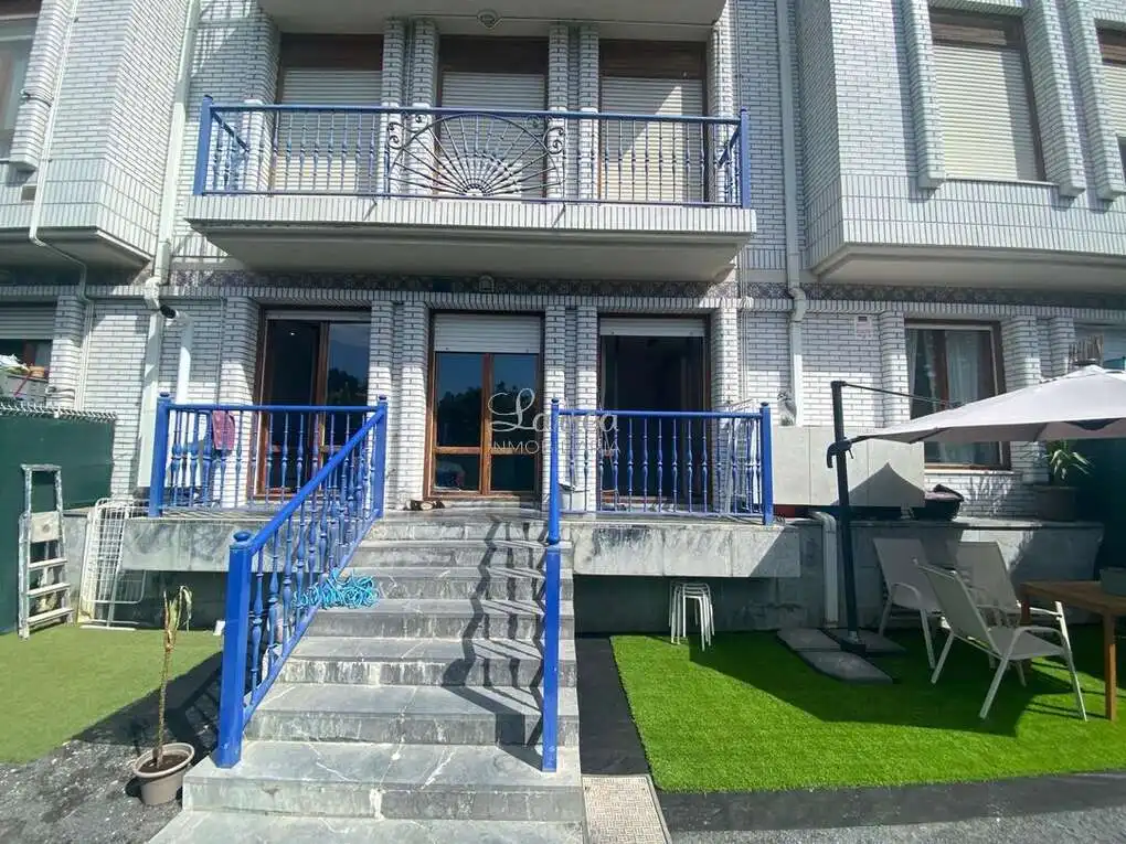 Exterior view of Flat for sale in Lemoa  with Heating