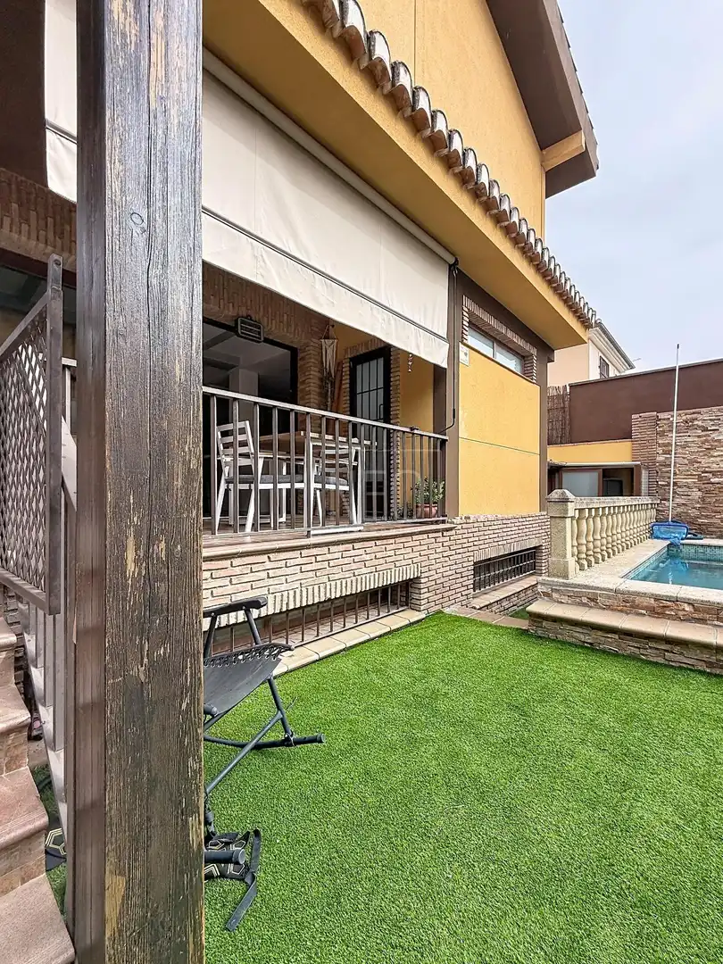 Terraza de Casa o chalet en venta en Albolote con Aire acondicionado, Calefacción y Jardín privado