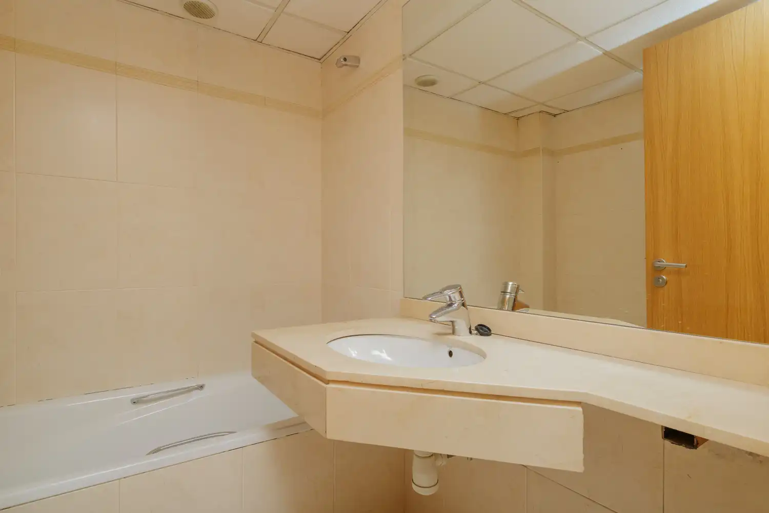 Bany de Dúplex en venda en Madrid amb Aire condicionat, Calefacció i Parquet