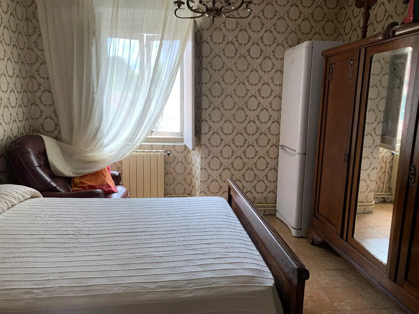 Dormitori de Casa o xalet en venda en Ferrol amb Calefacció, Jardí privat i Traster
