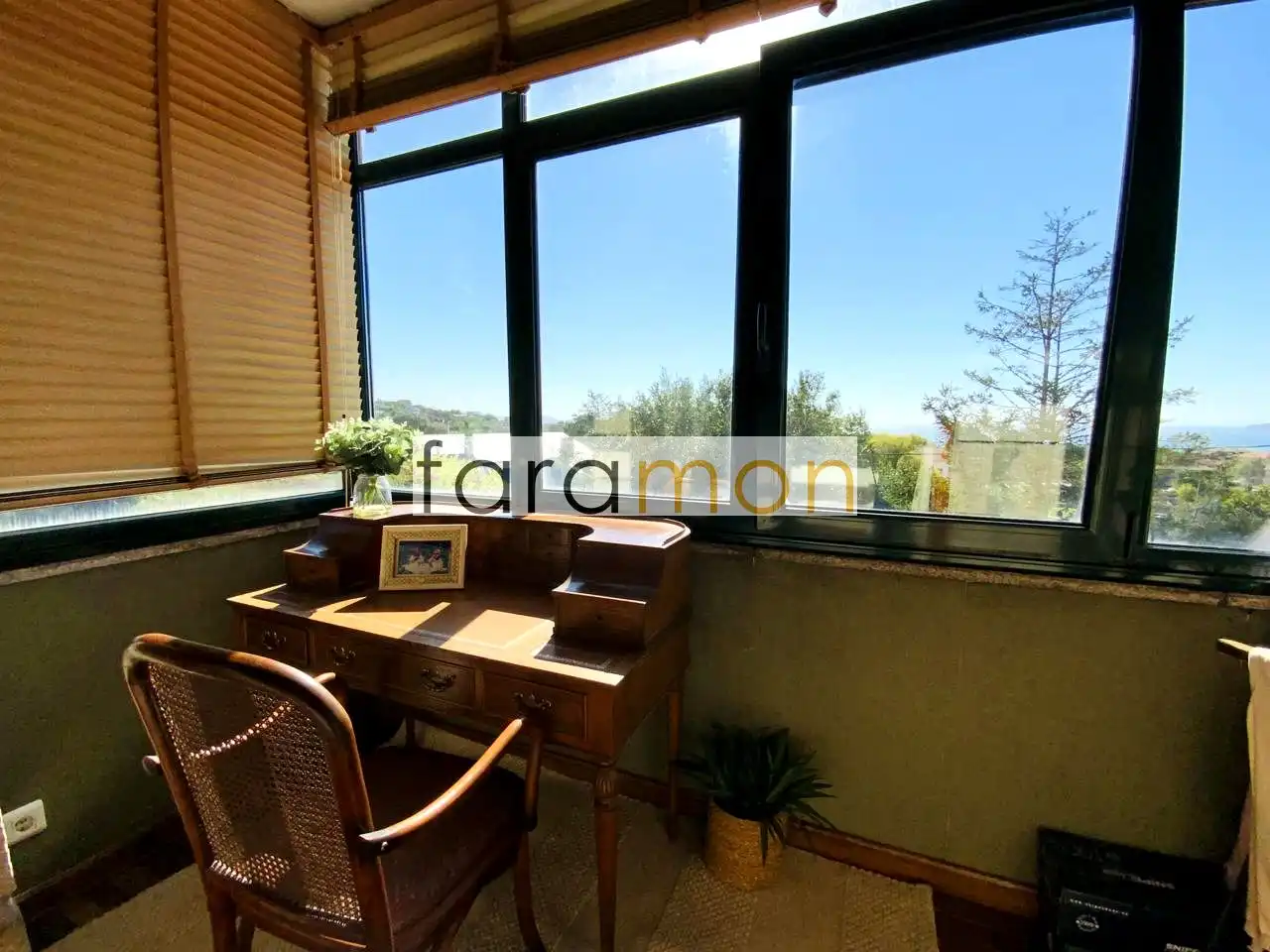 Houses for sale in Vigo   with Private garden, Parquet flooring and Terrace