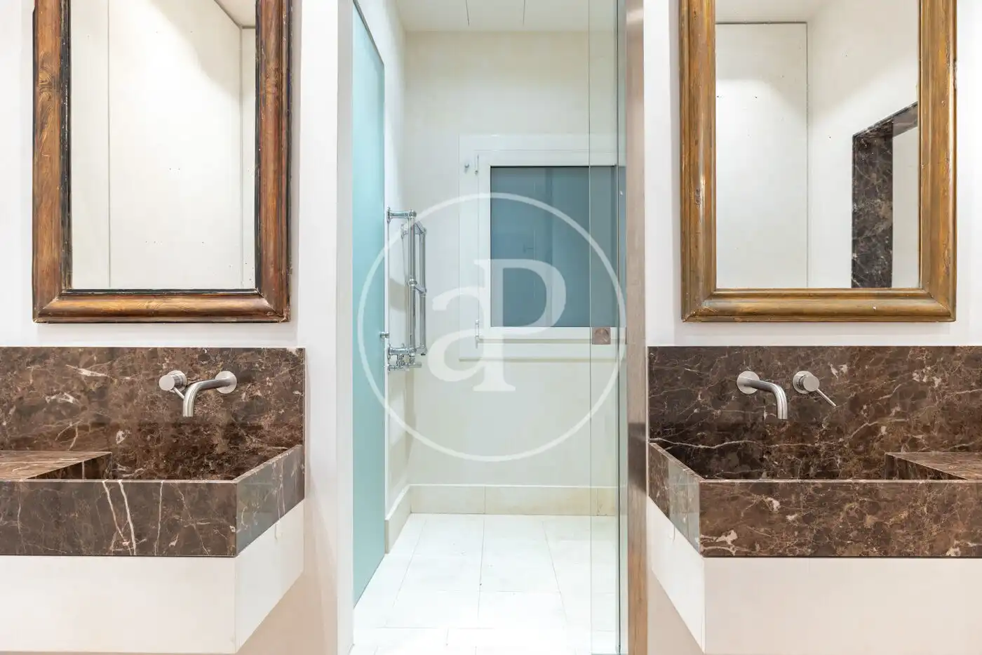 Baño de Piso en venta en Barcelona con Aire acondicionado, Calefacción y Amueblado