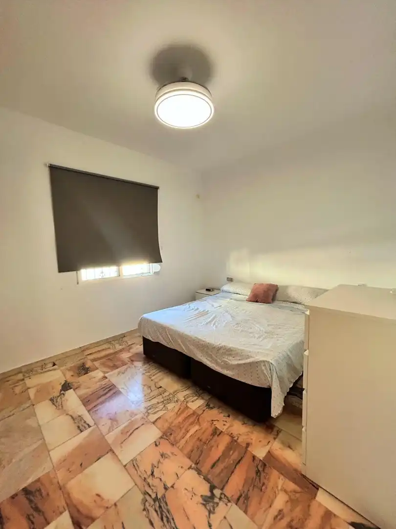 Dormitori de Casa o xalet en venda en Tocina amb Aire condicionat, Terrassa i Moblat