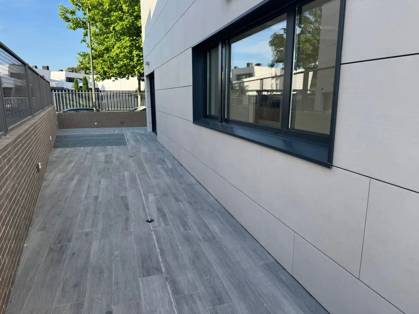 Terraza de Casa adosada en venta en Boadilla del Monte con Aire acondicionado, Calefacción y Jardín privado