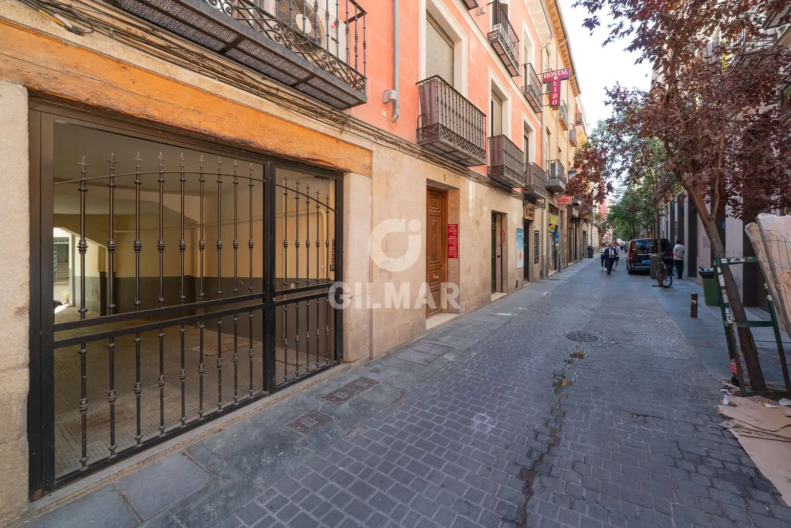 Vista exterior de Piso en venta en Madrid con Calefacción