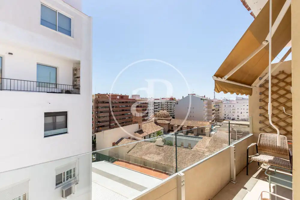 Terrasse von Wohnung zur Miete in Valencia mit Klimaanlage, Terrasse und Abstellraum