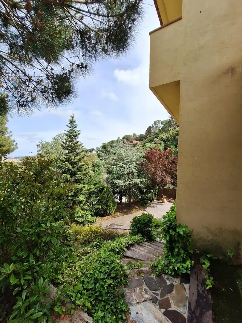 Jardí de Casa o xalet en venda en Castellar del Vallès amb Calefacció, Terrassa i Piscina