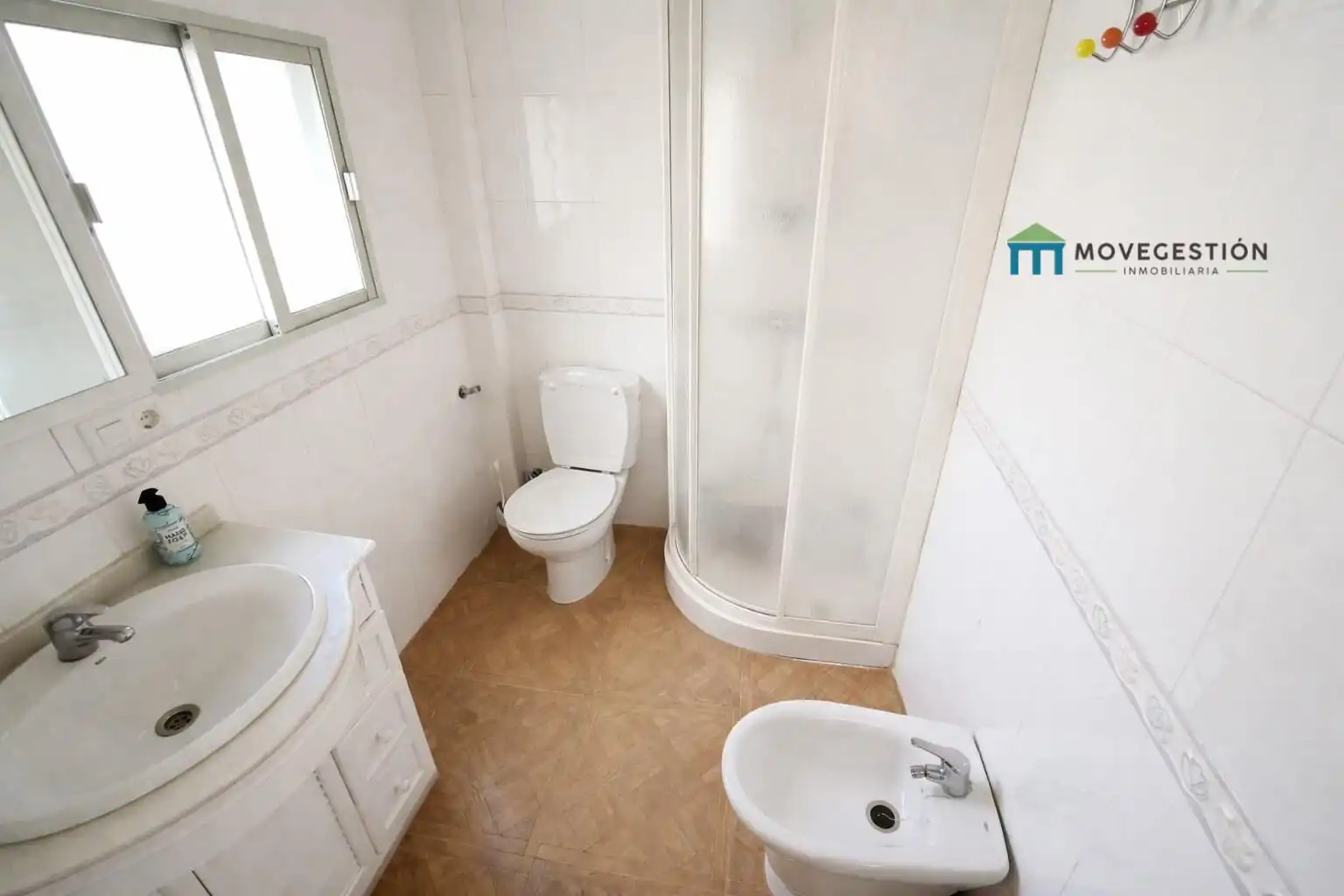 Baño de Finca rústica en venta en Benaocaz
