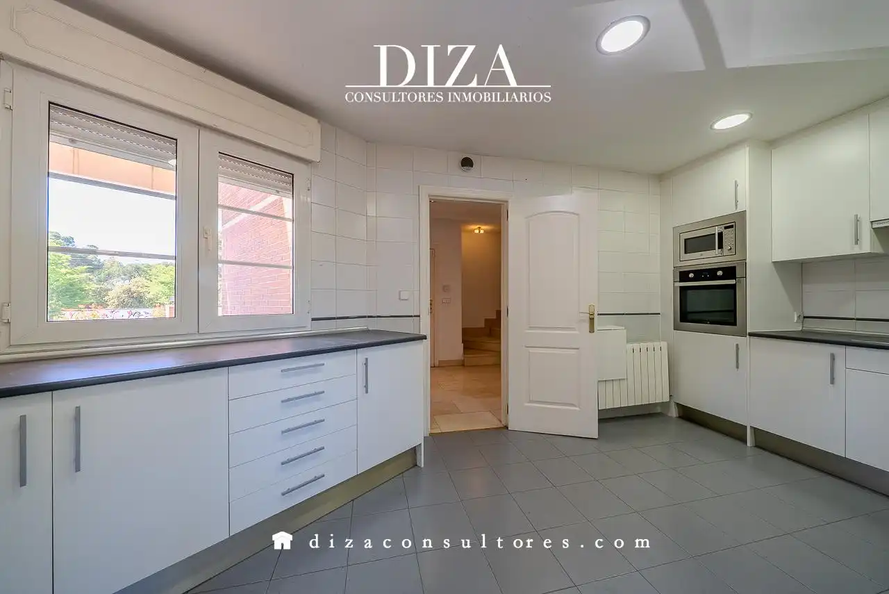 Casa con piscina en alquiler en De La Victoria, imagen 16