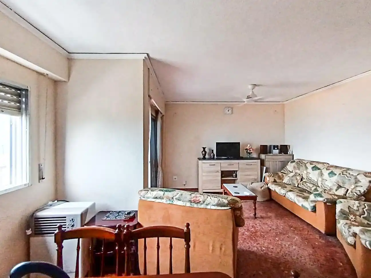 Sala d'estar de Apartament en venda en Miramar amb Terrassa, Moblat i Piscina comunitària