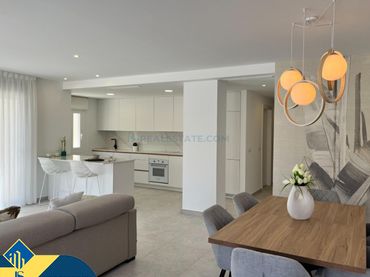 Piso con piscina en venta en Nueva Torrevieja - Aguas Nuevas