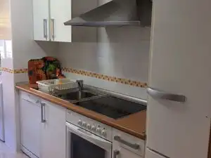 Cuina de Pis en venda en Miño amb Calefacció, Forn i Rentadora