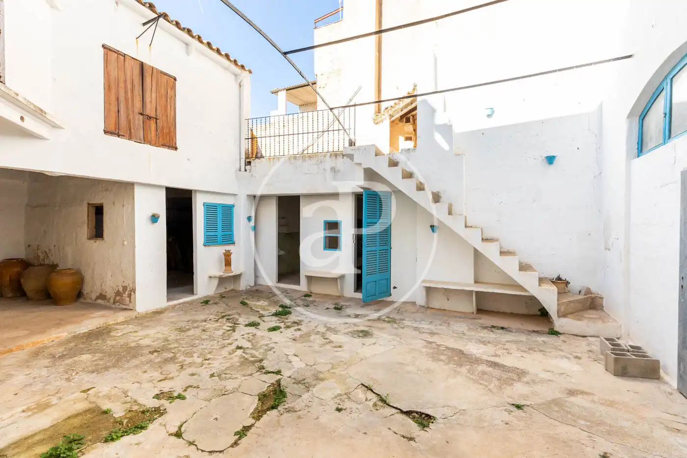 Vista exterior de Casa adosada en venda en Llucmajor amb Jardí privat i Terrassa