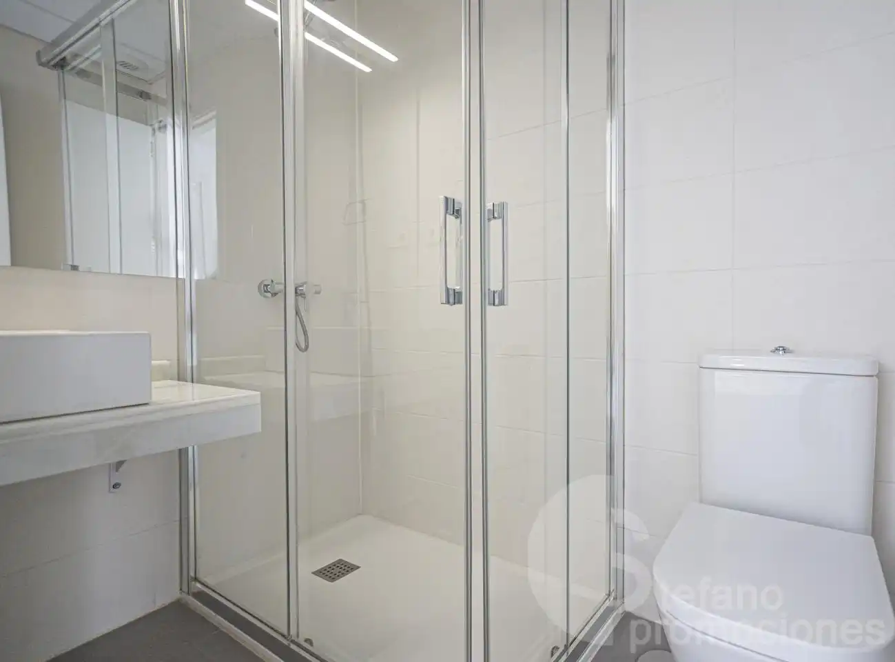Baño de Casa adosada en venta en Málaga con Aire acondicionado, Calefacción y Jardín privado