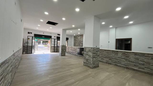 Local comercial en Alquiler en Plaza del Carmen, 9 en Hornos Púnicos