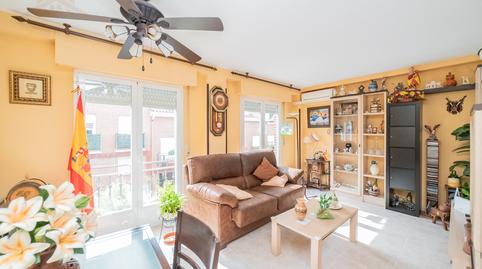 Foto 4 de Dúplex en venda a Calle Los Haces, Sevilla la Nueva, Madrid