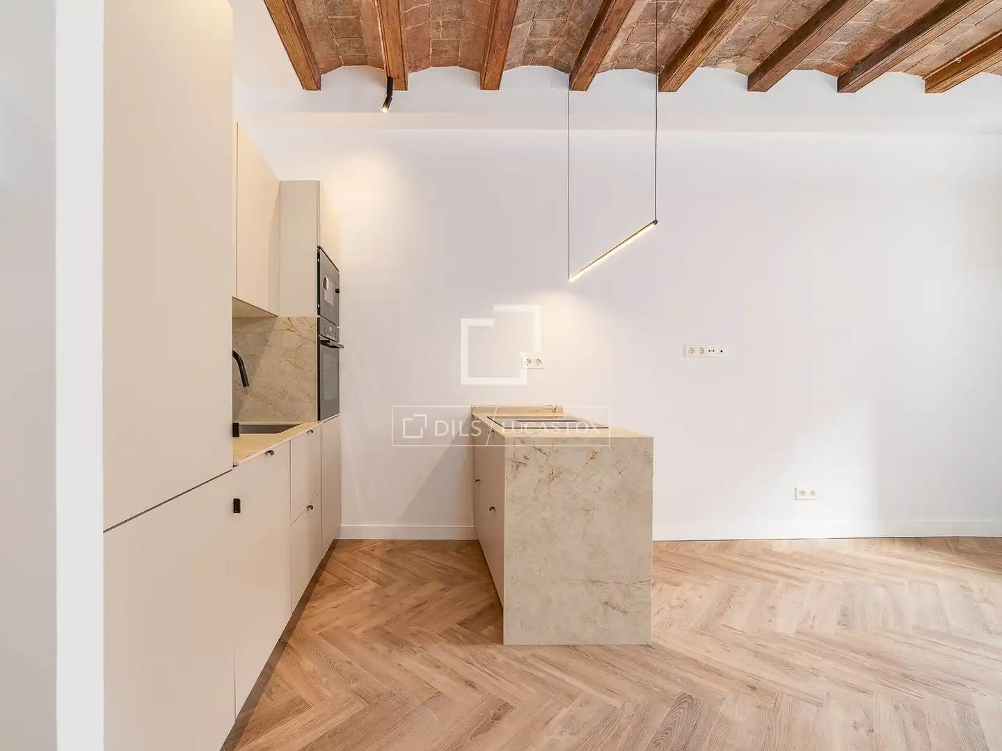 Cuina de Pis en venda en Barcelona amb Aire condicionat, Calefacció i Parquet