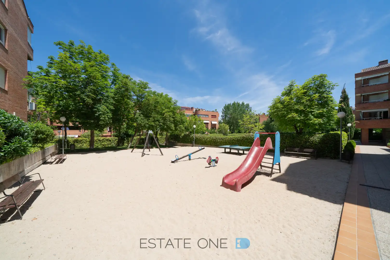 Piso en venta en Pozuelo de Alarcón con Calefacción, Jardín privado y Parquet