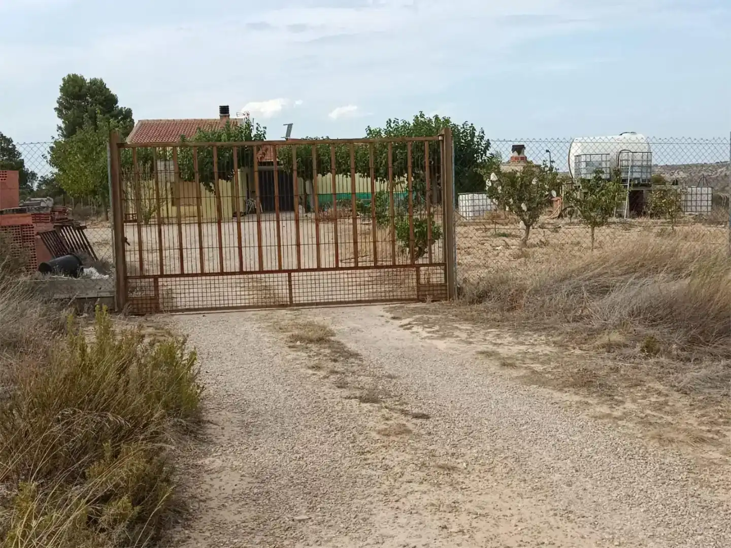 Finca rústica en venda en Valdealgorfa amb Jardí privat, Piscina i Moblat