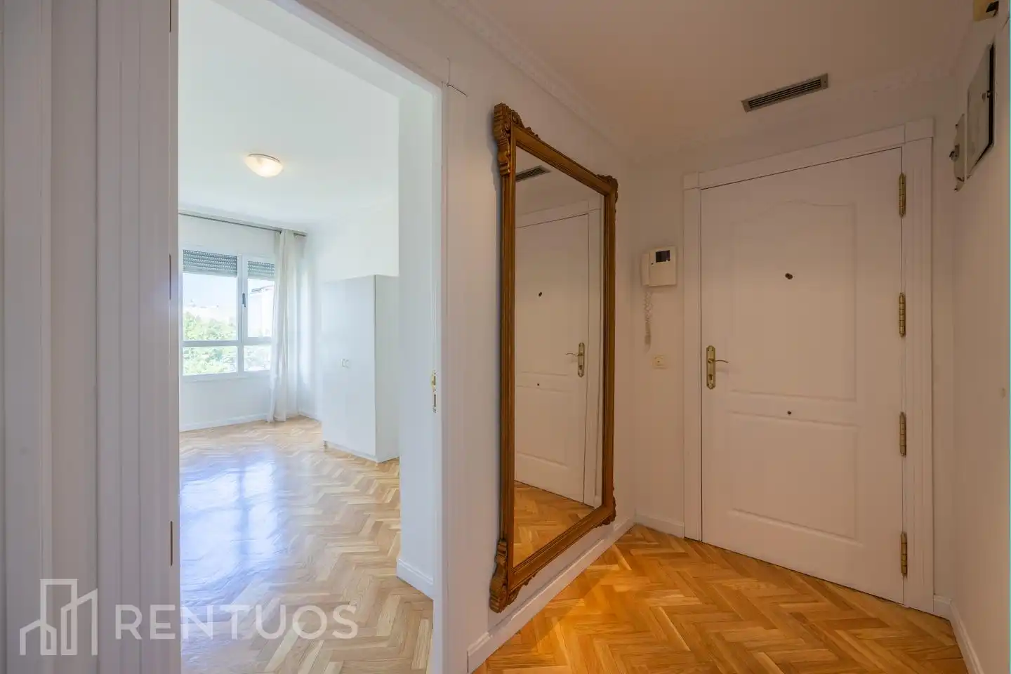 Piso de alquiler en Madrid con Aire acondicionado, Parquet y Amueblado