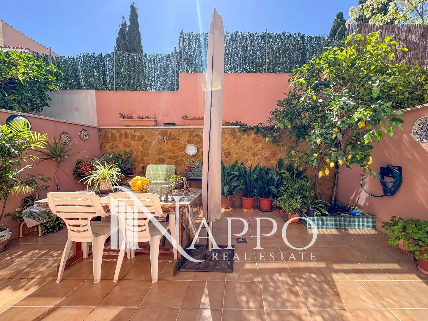 Terrassa de Casa adosada en venda en  Palma de Mallorca amb Aire condicionat, Calefacció i Jardí privat
