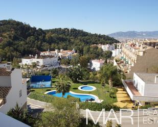 Vista exterior de Casa adosada en venda en Málaga Capital amb Aire condicionat, Terrassa i Piscina