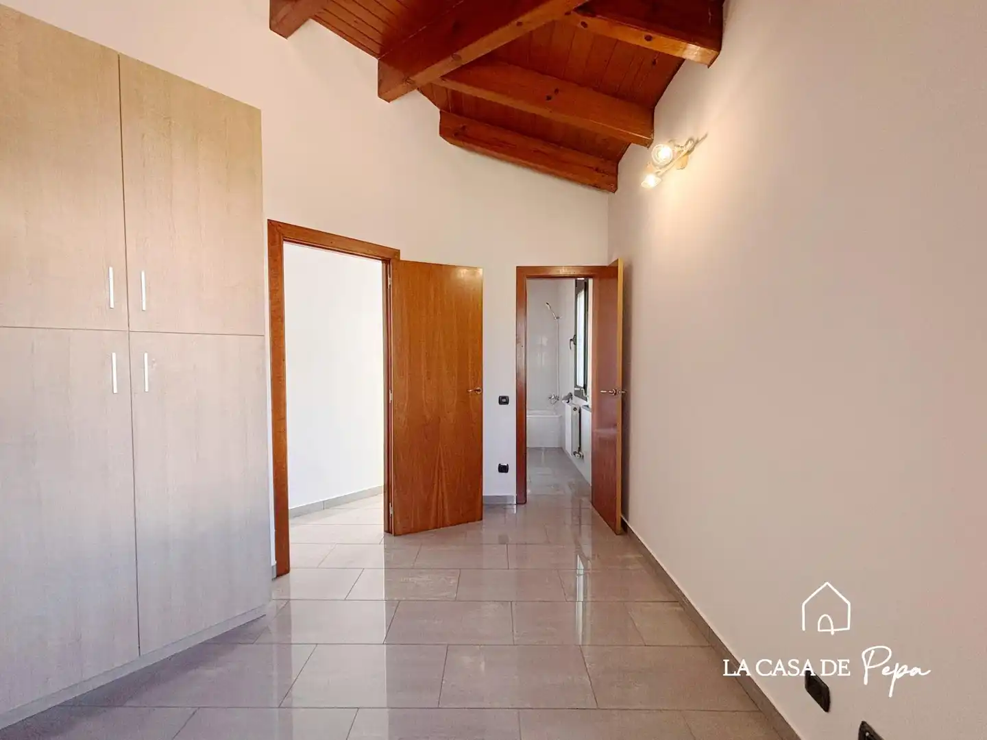Haus oder Chalet zum Verkauf in Begues mit Heizung und Schwimmbad