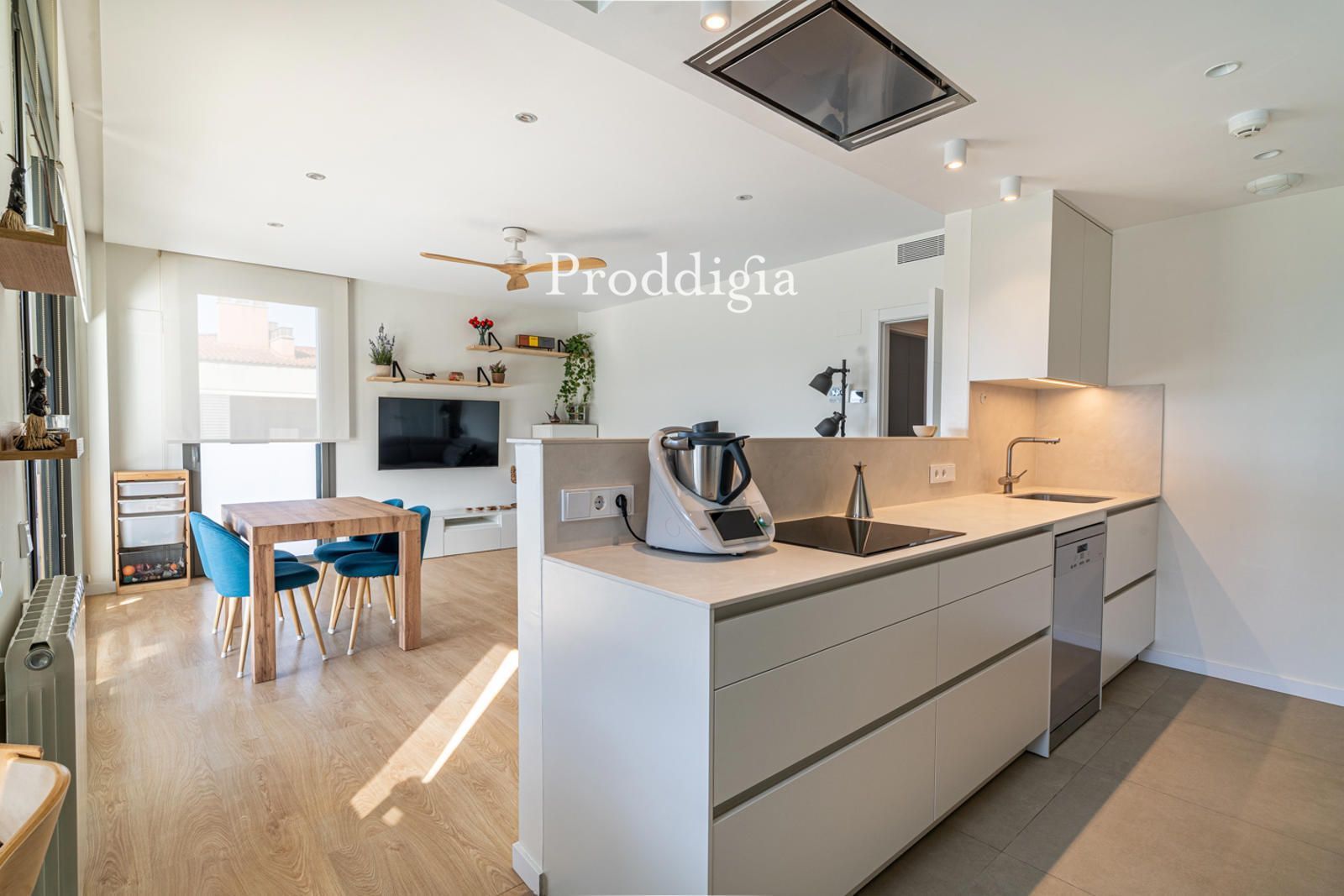 Cuina de Àtic en venda en Sant Cugat del Vallès amb Aire condicionat, Calefacció i Terrassa