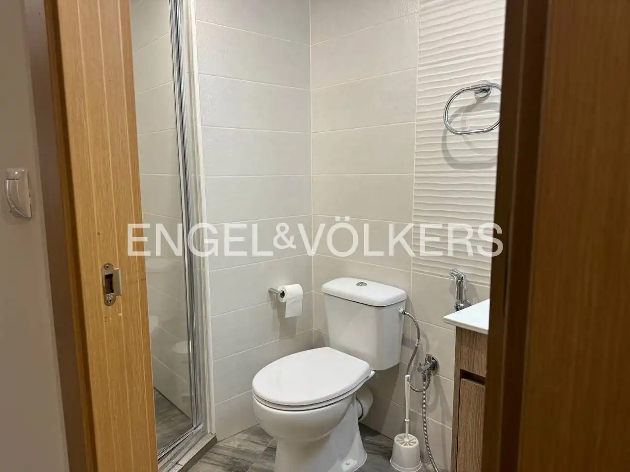 Badezimmer von Wohnung zur Miete in Valencia mit Klimaanlage, Heizung und Terrasse