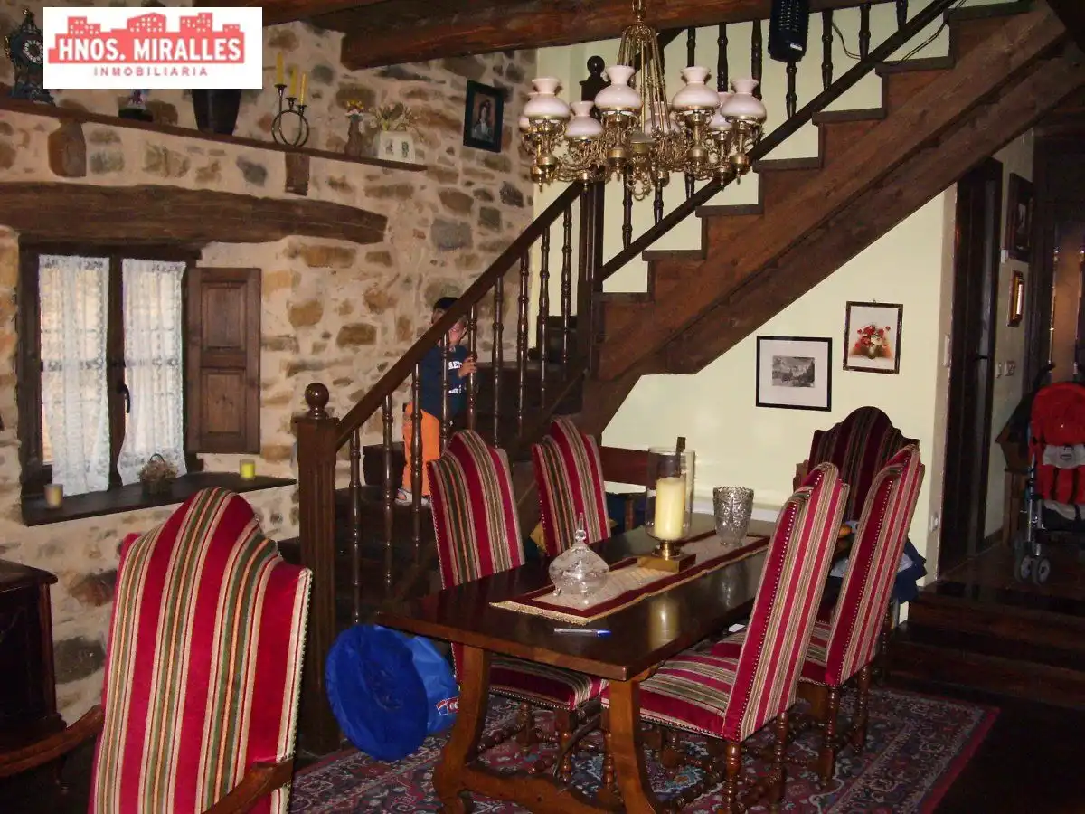 Comedor de Casa o chalet en venta en Santiago Millas con Amueblado