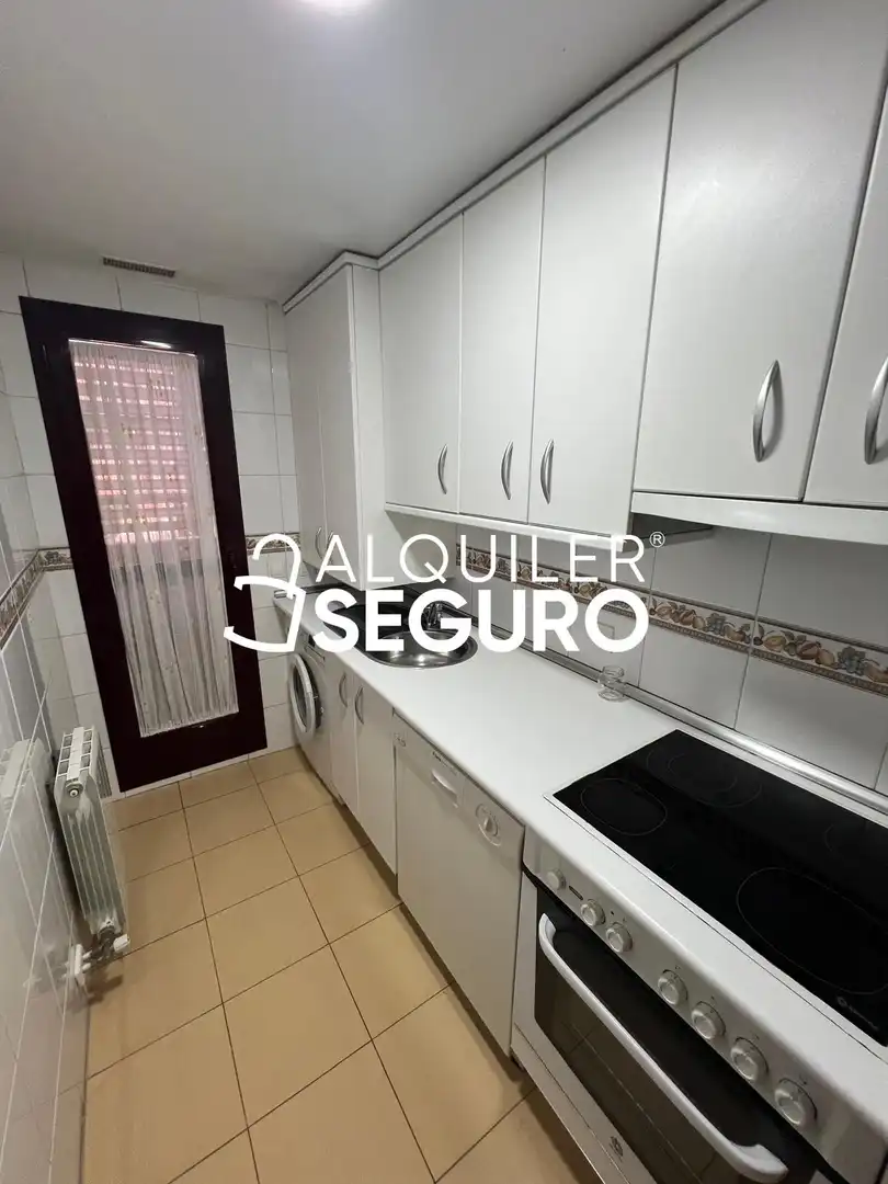 Wohnung zur Miete in San Cipriano, Valdebernardo - Valderribas