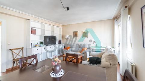 Foto 2 de Piso de alquiler en Fernando Alonso Díaz, Santo Domingo - El Campillín, Oviedo