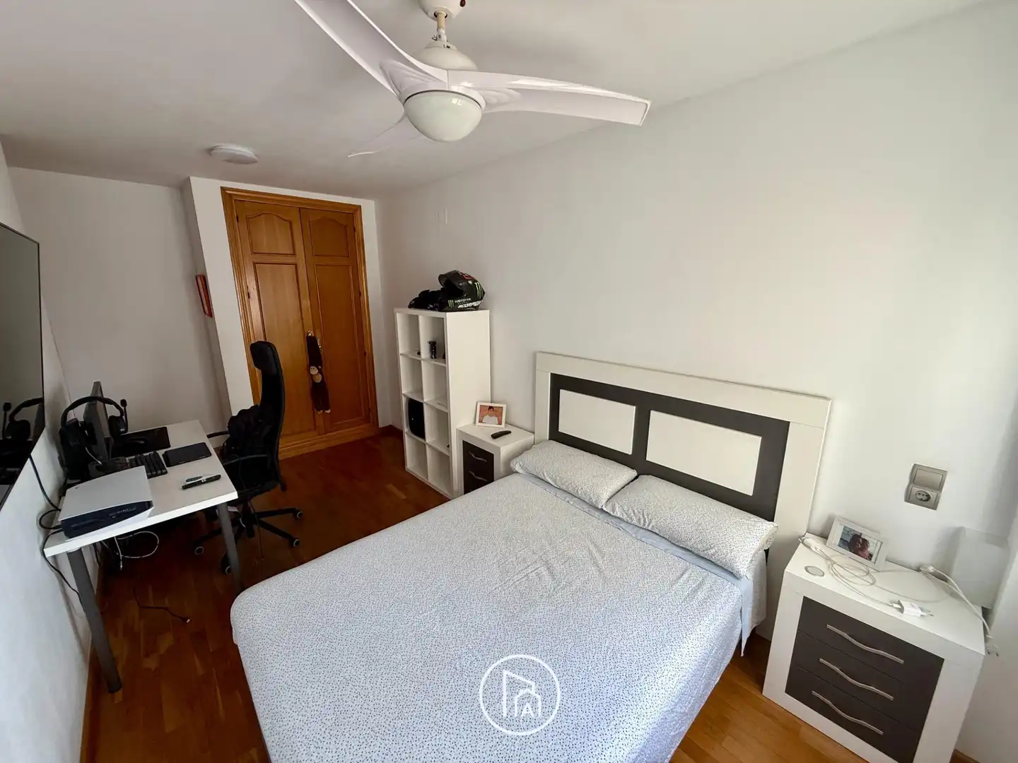 Habitación de Ático en venta en Paterna con Parquet, Terraza y Trastero