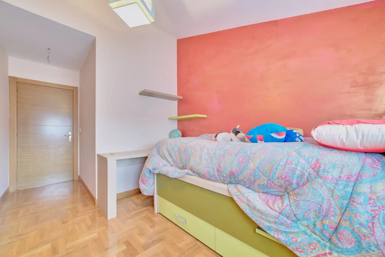 Habitación de Casa adosada en venta en Olite / Erriberri con Calefacción, Jardín privado y Parquet