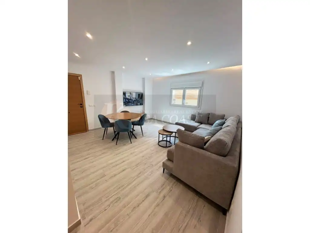 Flat with terrace for sale in Las Lagunas, imagen 4