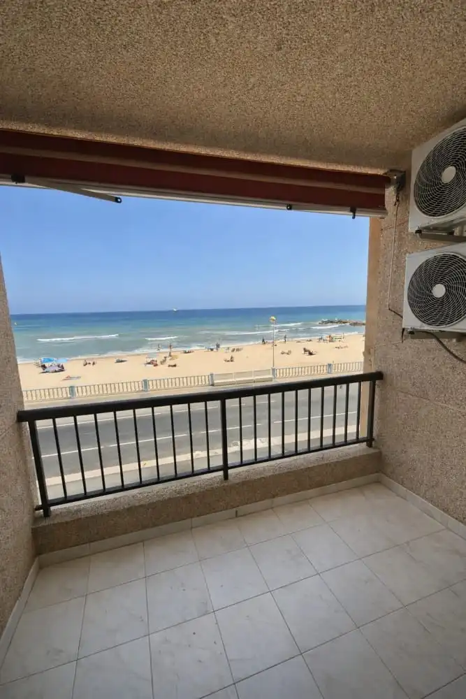Apartamento con terraza en venta en Playa de los Locos, imagen 23